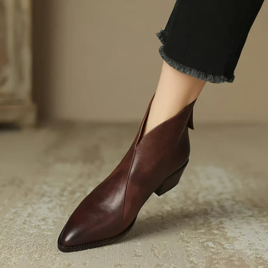 MAISON LORÉ™ | Bottines en cuir à talon bas